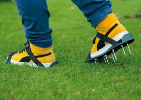 Aerator de gazon, tip sandală