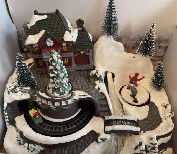 Sat de Crăciun în mișcare cu lumini LED