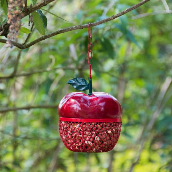 Hrănitoare pentru păsări sub formă de măr